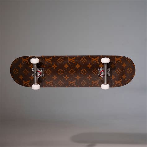 lv skateboard